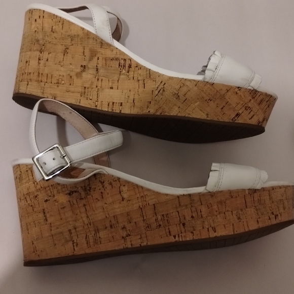 Kate Spade Tomas Sandals - Picture 6 of 16